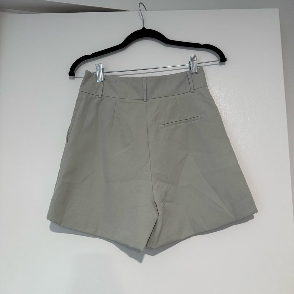Madison the Label Tailored Shorts - Picture 3 of 4